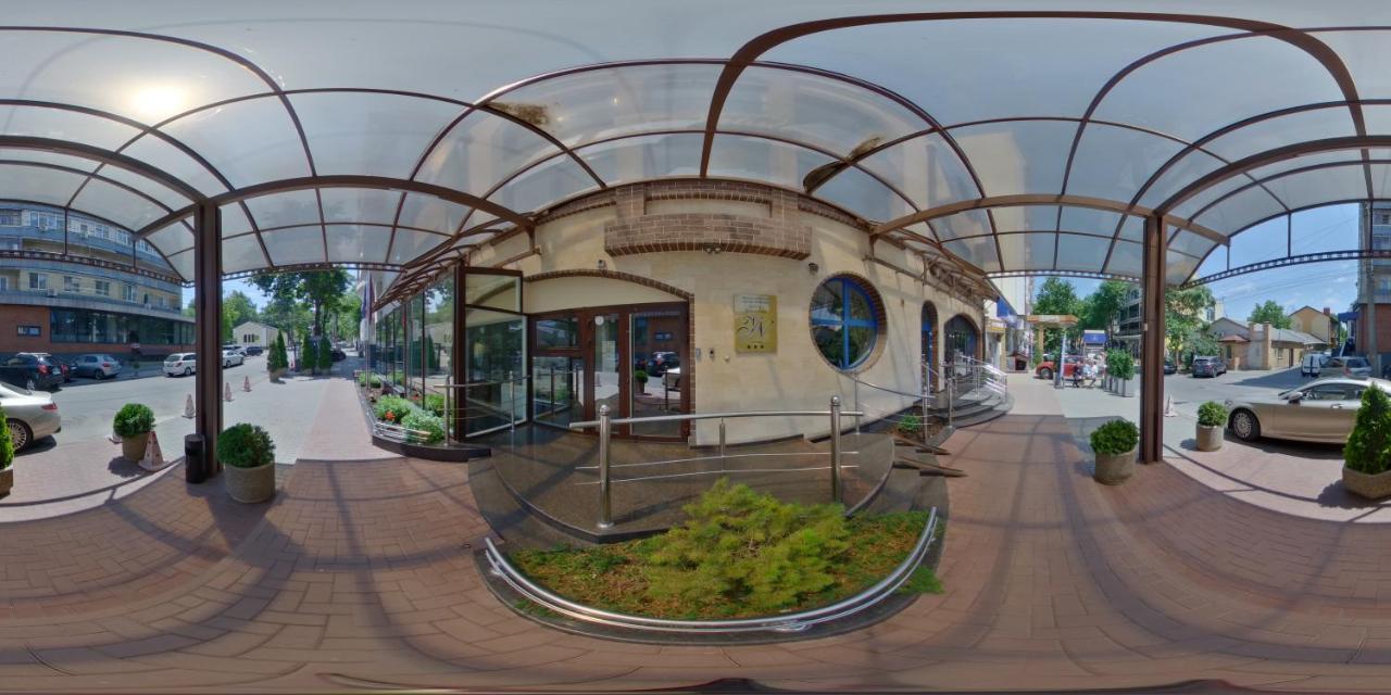 Hotel Villa Natali キシナウ エクステリア 写真